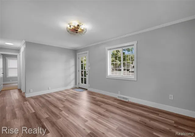 Homes for sale in Montrose, MI | 319 N Genesee St, Montrose, MI 48457 | MLS# 61006592