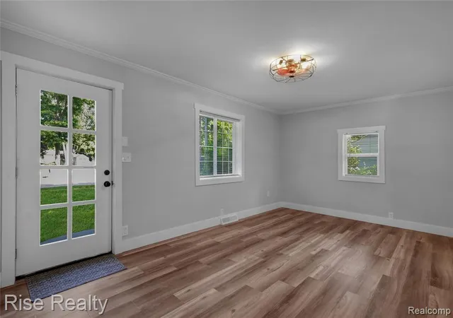 Homes for sale in Montrose, MI | 319 N Genesee St, Montrose, MI 48457 | MLS# 61006592