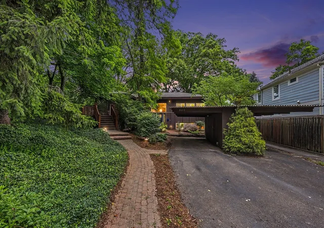 30th image of 2065 Day St, Ann Arbor, MI 48104 | MLS# 70540375