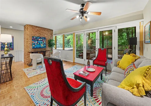 5th image of 2065 Day St, Ann Arbor, MI 48104 | MLS# 70540375