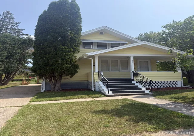 Photo 1 of Single family home for sale at 316 Wolcott Ave, Kingsford, MI 49802 | MLS# 50217776 | Listing updated on 2026-08-27