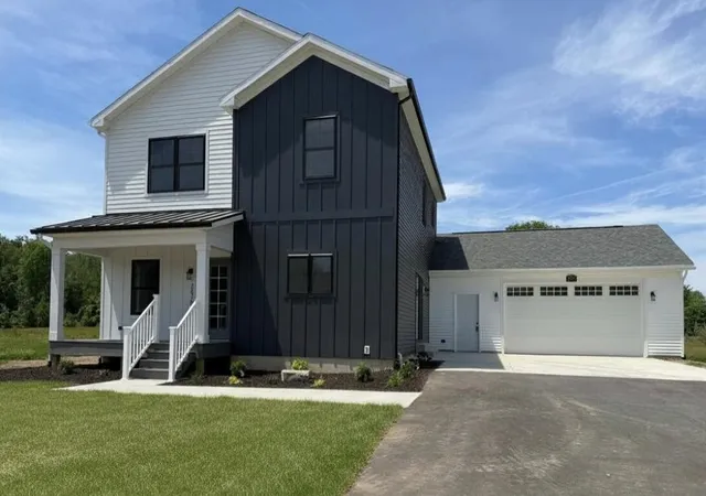 Homes for sale in Fennville, MI | 2670 Settlers Creek Rd, Fennville, MI 49408 | MLS# 70517820