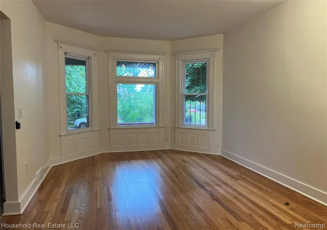 Photo 3 of Single family home for sale at 4440 Commonwealth St, Detroit, MI 48208 2915 | MLS# 61002845 | Listing updated on 2026-10-07