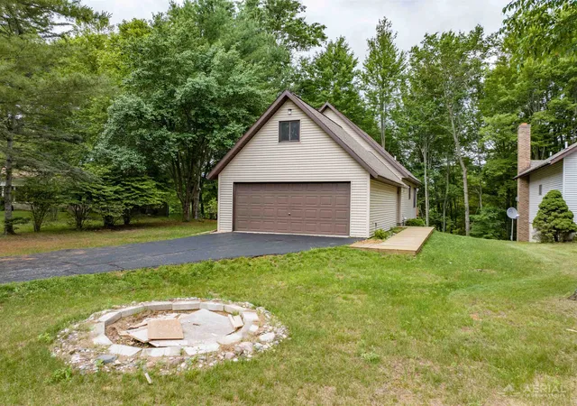 Homes for sale in Alger, MI | 6896 S Forest Lake Dr, Alger, MI 48610 | MLS# 50213333