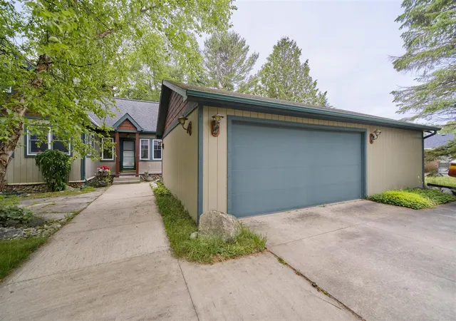Homes for sale in Onekama, MI | 8792 S Greenway St, Onekama, MI 49675 | MLS# 70540153