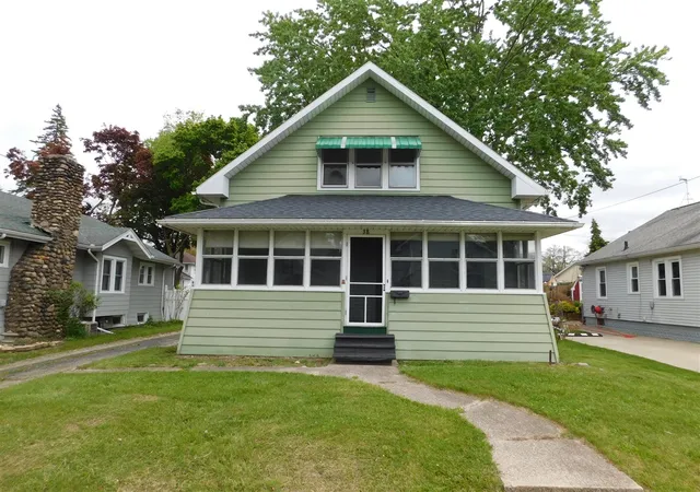 Homes for sale in Battle Creek, MI | 38 East Ave, Battle Creek, MI 49017 | MLS# 70507589