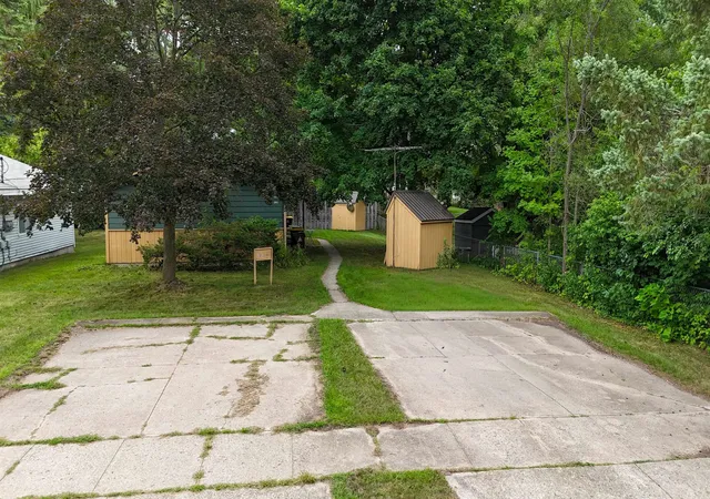 1st image of 718 & 720 Cooley St, Mount Pleasant, MI 48858 | MLS# 80072504