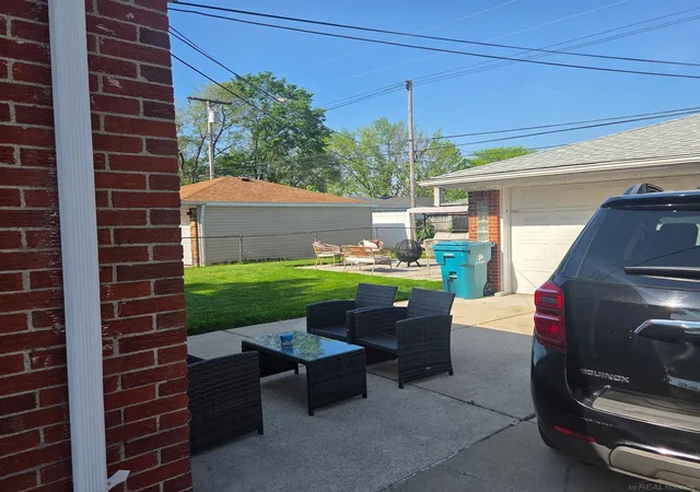 4th image of 24645 Raven Avenue Avenue, Eastpointe, MI 48021 | MLS# 50213098