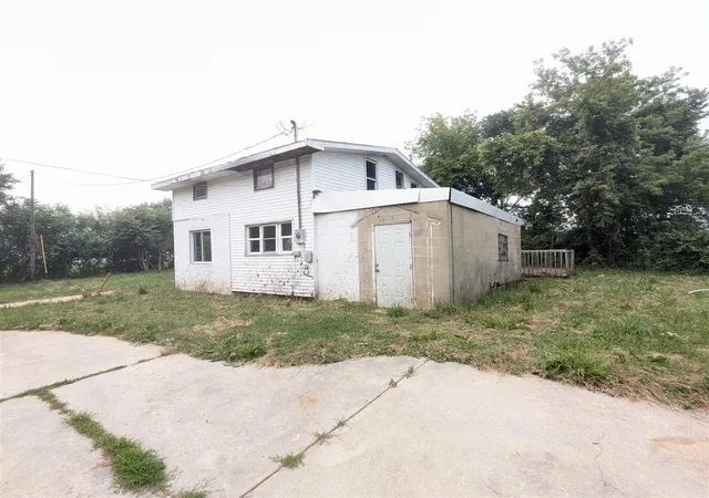 Photo 2 of Sale Pending at 51270 92nd Avenue, Decatur, MI 49045 | MLS# 70546877 | Listing updated on 2026-07-27