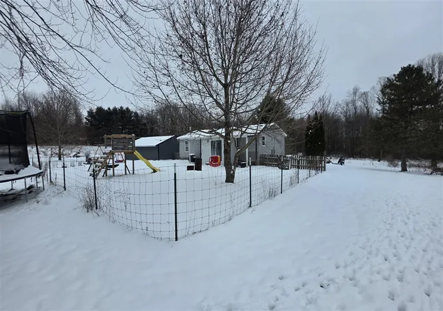 Photo 3 of Single family home for sale at 15143 H Dr, Marshall, MI 49068 | MLS# 70511227 | Listing updated on 2026-02-27