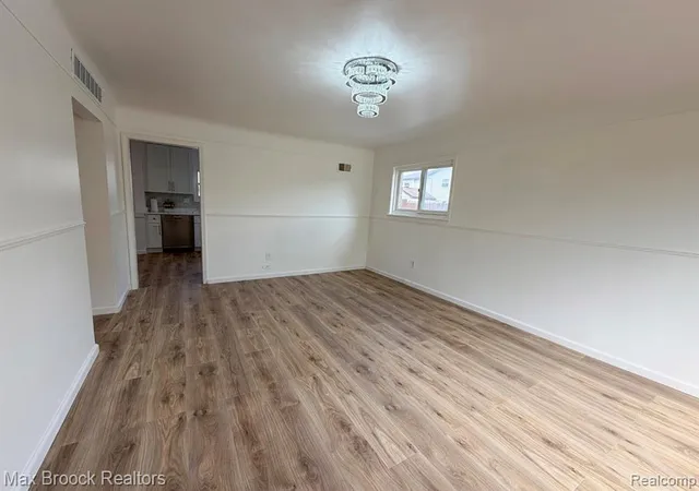 3rd image of 28521 Sutherland St, Southfield, MI 48076 7343 | MLS# 61002246
