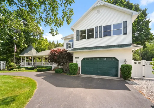 2nd image of 5161 Silver Pines Rd, Traverse City, MI 49685 | MLS# 80068558