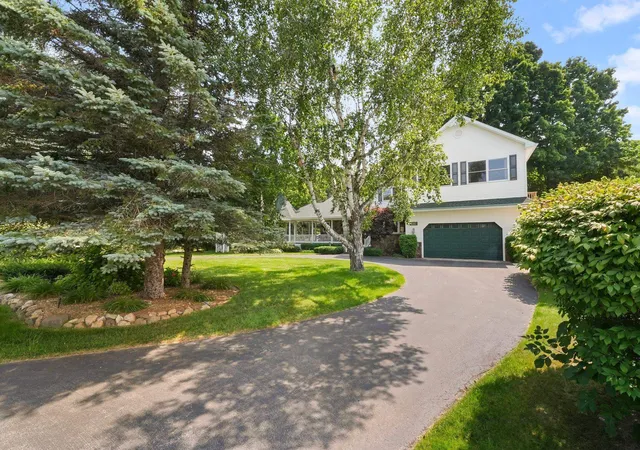 3rd image of 5161 Silver Pines Rd, Traverse City, MI 49685 | MLS# 80068558