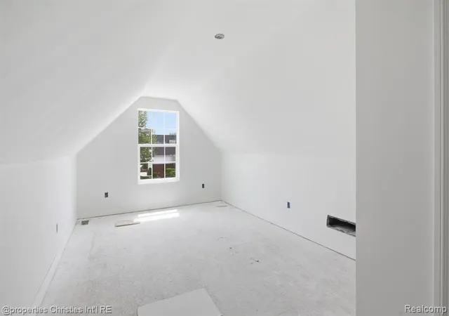 25th image of 817 Nelsons Ridge Dr, Howell, MI 48843 | MLS# 61017239