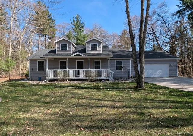 Single family home for sale at 9642 Hummingbird Ct, Howard City, MI 49329 8770 | MLS# 61024840