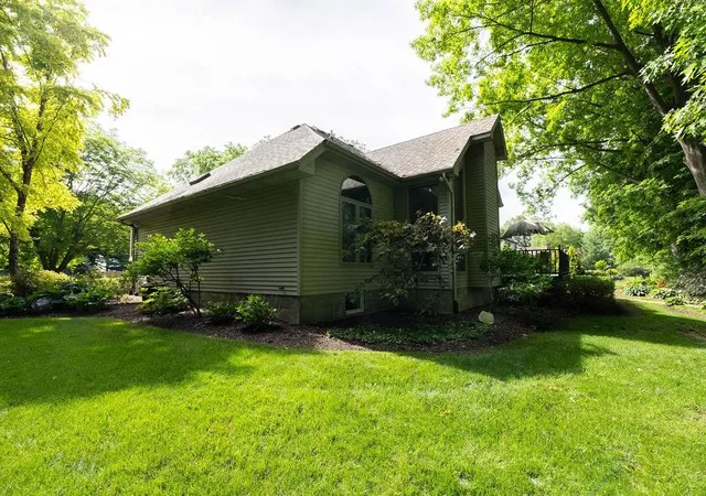 4th image of 2987 Park Ln, Owosso, MI 48867 | MLS# 50213953