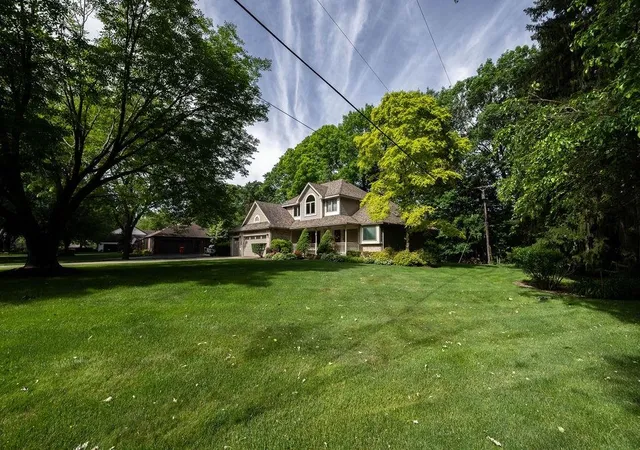 5th image of 2987 Park Ln, Owosso, MI 48867 | MLS# 50213953