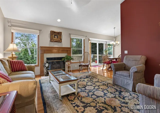 Photo 3 of Sale Pending at 4808 Paramount Dr, Grand Rapids, MI 49525 | MLS# 70553506 | Listing updated on 2026-08-30