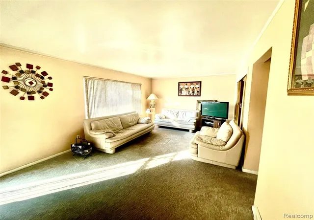 3rd image of 9526 Grandmont Ave, Detroit, MI 48227 1029 | MLS# 60959402