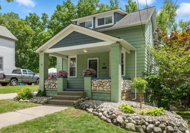 Homes for sale in Coopersville, MI | 70 Grove St, Coopersville, MI 49404 | MLS# 70540227