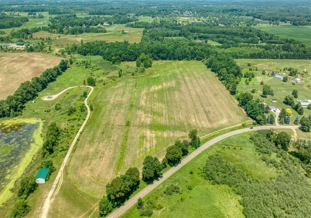 Photo 2 of Land for sale at V/l 1000 Acre Split 1 Case Rd, Brooklyn, MI 49230 | MLS# 70481309 | Listing updated on 2026-04-28