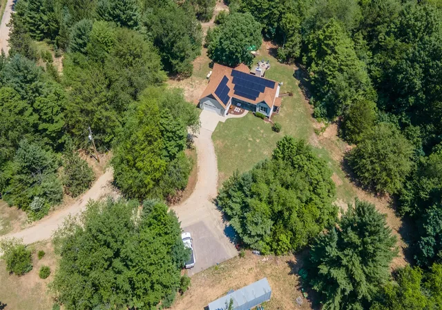 2nd image of 87 67th St, South Haven, MI 49090 | MLS# 70544262