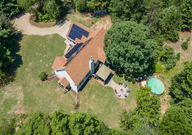 3rd image of 87 67Th St, South Haven, MI 49090 | MLS# 70544262