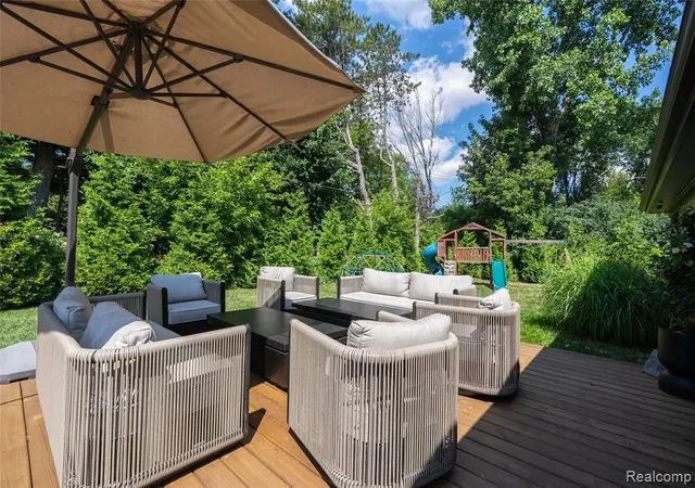 Photo 5 of Single family home for sale at 30695 Bruce Ln, Franklin, MI 48025 | MLS# 61018691 | Listing updated on 2026-08-29