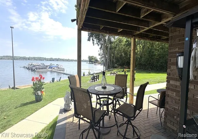 1st image of 895 S Pontiac Trail Trail #C101, Walled Lake, MI 48390 | MLS# 61023268