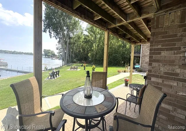 3rd image of 895 S Pontiac Trail Trail #C101, Walled Lake, MI 48390 | MLS# 61023268