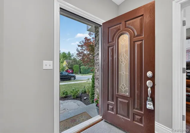 Photo 4 of Sale Pending at 1263 Davis Ave, Birmingham, MI 48009 | MLS# 61011853 | Listing updated on 2026-07-20