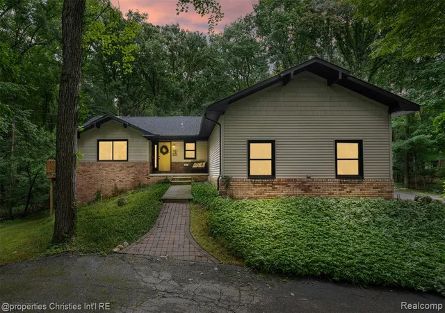 1st image of 1625 Perry Lake Rd, Ortonville, MI 48462 | MLS# 61022466