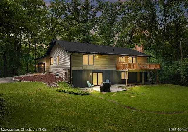 2nd image of 1625 Perry Lake Rd, Ortonville, MI 48462 | MLS# 61022466