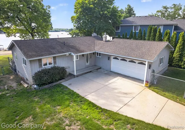 Homes for sale in Highland, MI | 3161 Jackson Blvd, Highland, MI 48356 | MLS# 61006029