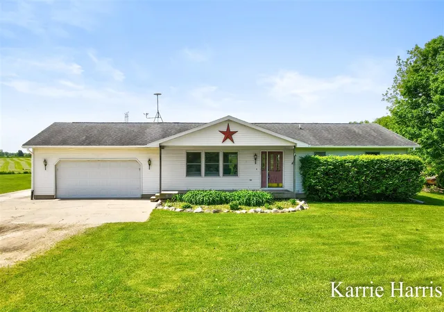Homes for sale in Sheridan, MI | 6048 S Cedar Lake Rd, Sheridan, MI 48884 | MLS# 70534768