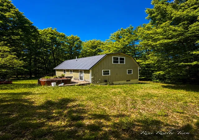 Homes for sale in Fife Lake, MI | 7035 Campbell Rd, Fife Lake, MI 49633 | MLS# 70537459