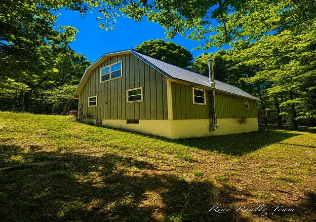 Homes for sale in Fife Lake, MI | 7035 Campbell Rd, Fife Lake, MI 49633 | MLS# 70537459