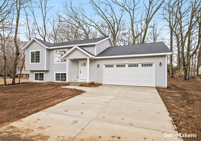 2nd image of 4764 Potter Ave, Grand Rapids, MI 49548 | MLS# 70522992