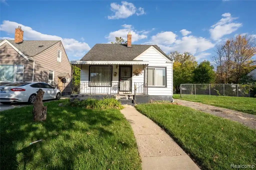 Photo 1 of Single family home for sale at 6728 Faust Ave, Detroit, MI 48228 3433 | MLS# 61041524 | Listing updated on 2026-10-24