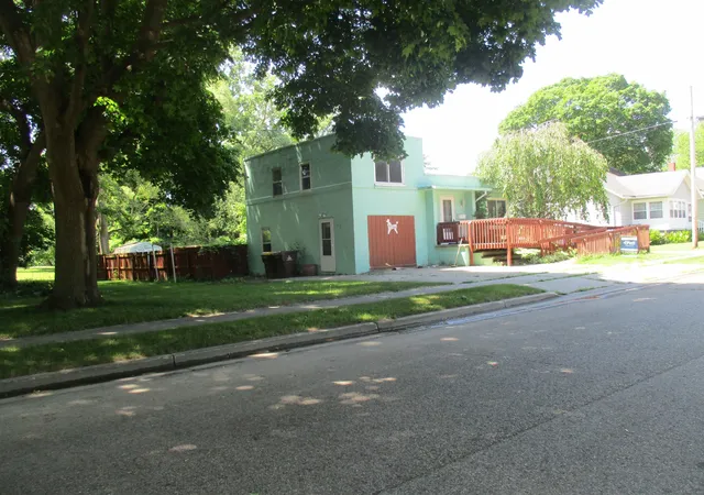 Homes for sale in Alma, MI | 612 Liberty St, Alma, MI 48801 | MLS# 80069434