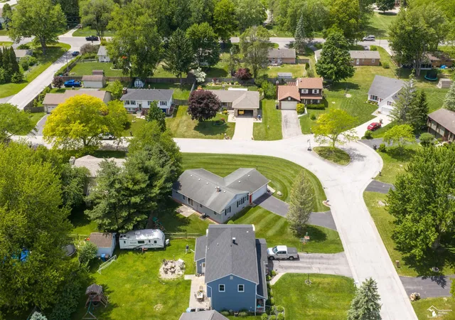 Homes for sale in Temperance, MI | 7576 Chapelview Ct, Temperance, MI 48182 | MLS# 50210222