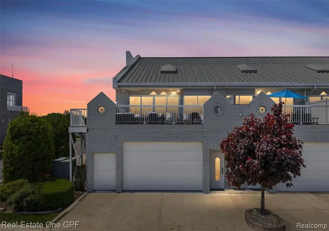 Homes for sale in Harrison Township, MI | 46 Evergreen Dr #1, Harrison Township, MI 48045 | MLS# 60996922
