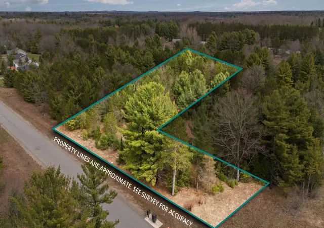 Homes for sale in Interlochen, MI | #1 Old Cabin Dr, Interlochen, MI 49634 | MLS# 80067127