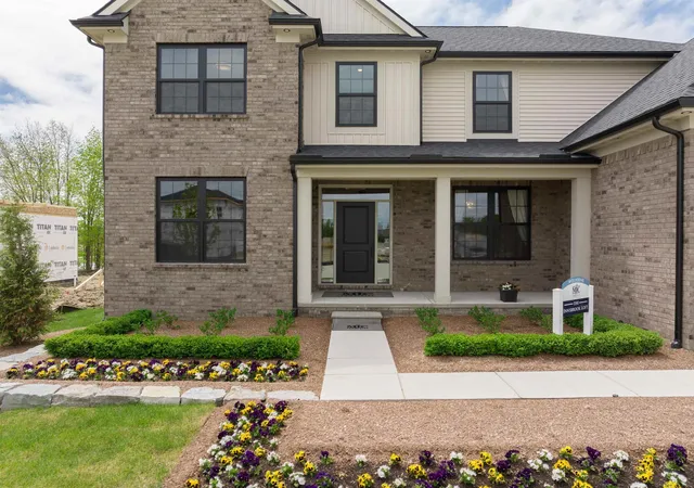 Photo 4 of Sale Pending at 17924 Stallman Dr #100, Macomb, MI 48042 | MLS# 50202438 | Listing updated on 2026-03-25