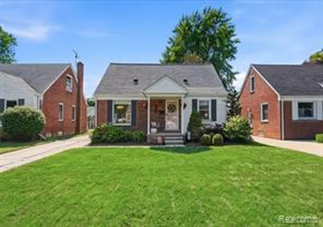 Homes for sale in Royal Oak, MI | 2129 N Connecticut Ave, Royal Oak, MI 48073 | MLS# 61008331
