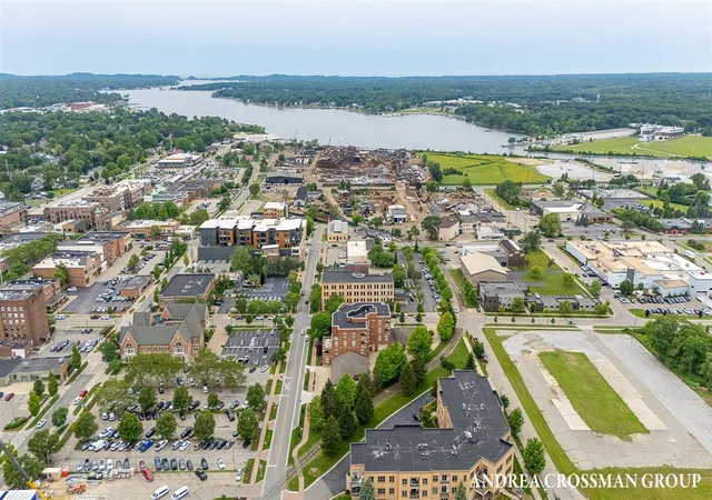 Listing Photo 2 - Condo for sale in building located at 141 Central Ave, Holland, MI 49423 - Unit #120
