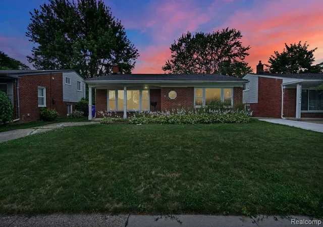 Photo 2 of Single family home for sale at 31335 Slumber Ln, Fraser, MI 48026 2455 | MLS# 61009129 | Listing updated on 2026-09-11