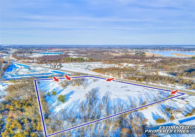 Homes for sale in Jackson, MI | 5472 S Meridian Rd, Jackson, MI 49201 | MLS# 70450611