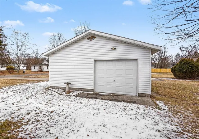 Homes for sale in Howard City, MI | 307 Orton St, Howard City, MI 49329 | MLS# 70516633