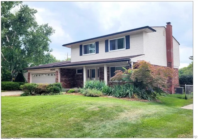 Photo 2 of Single family home for sale at 35347 Alta Vista Dr, Sterling Heights, MI 48312 | MLS# 60995305 | Listing updated on 2026-07-07